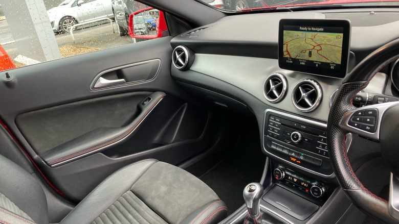 Mercedes-Benz GLA 200d AMG Line 5dr Diesel Hatchback